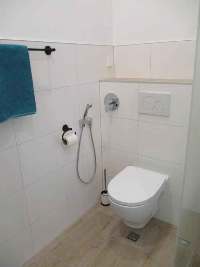 Apartment Am Apfelbaum Reutlingen Bagian luar foto